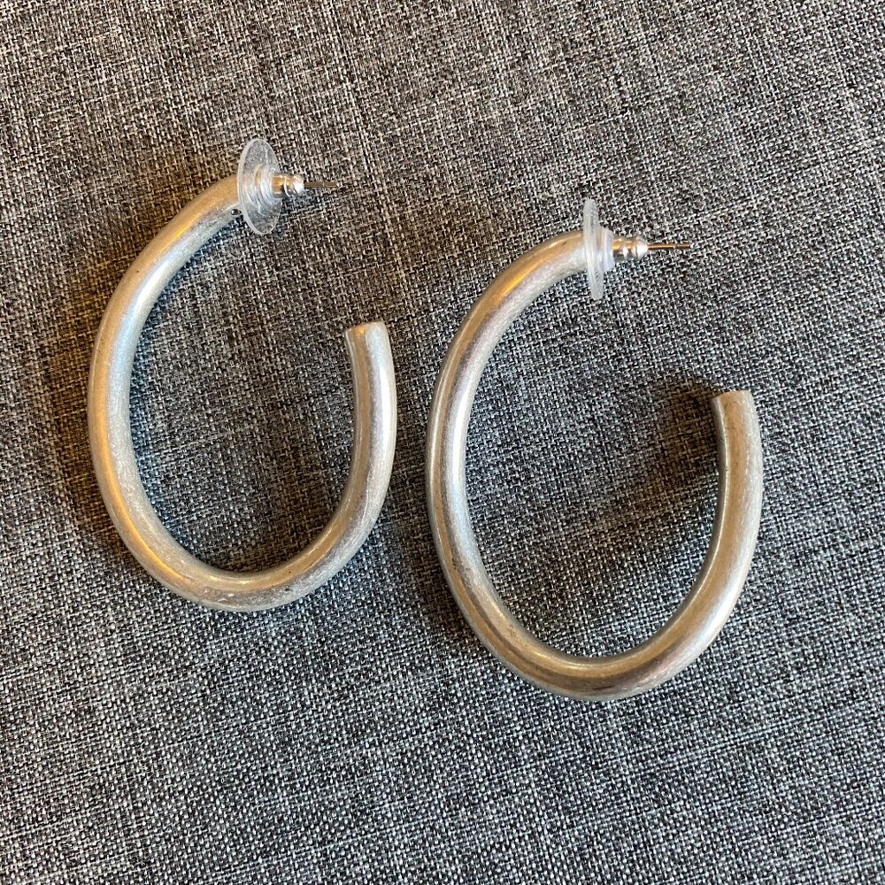 Earrings (Swagger Hoop Earrings)